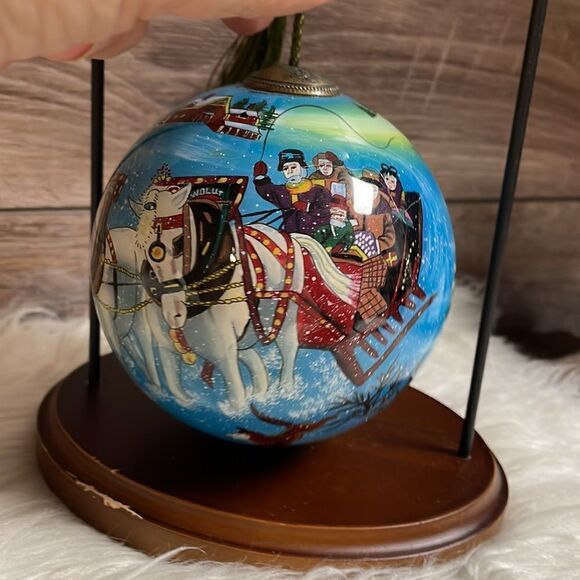Ne 'Qwa Art Christmas Ornaments ,Winter Sleigh Ride" ,Designer Steve Sherwood - Picture 3 of 7